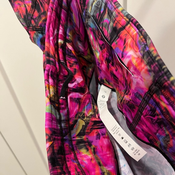 LULULEMON BASE PACE NWT AUTHENTIC HIGH RISE RUNNING NULUX FABRIC TIGHT. - Picture 14 of 17